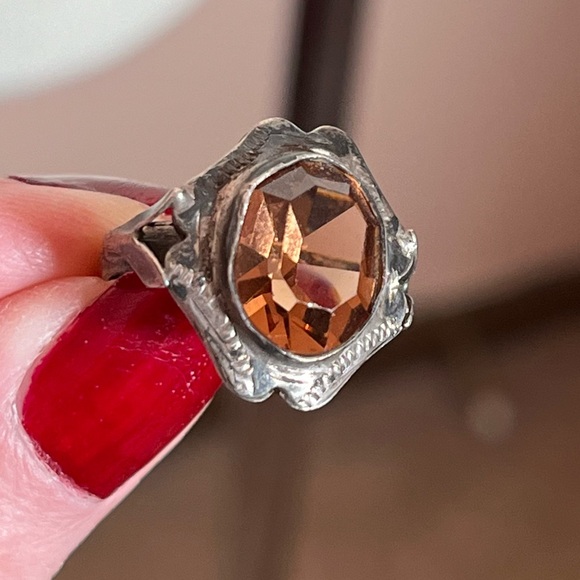 Antique Art Deco 1920’s Sterling Silver Amber Glass Victorian Signet Ring - Picture 4 of 17